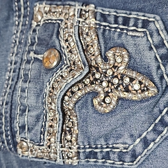 ROCK REVIVAL BETTY EMBROIDERED RHINESTONES SKINNY DENIM JEAN - Picture 3 of 16